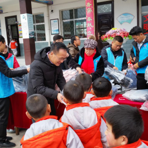 ���Ļ�����������������֯�����ݸɲ�־Ը�߿�չ���������⡱��������ů�