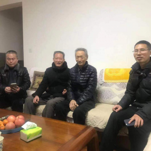 �����ϳ���������������ʵ���ô����ڼ��߷�ο�ʹ���