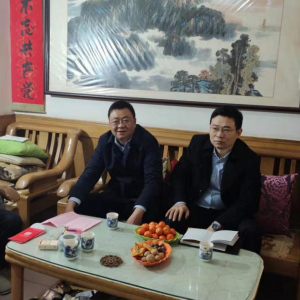 ���������˴�ѧ��ʵ��չ����ǰ�߷�ο�ʻ