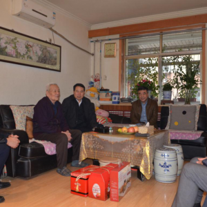 ɽ��ʡˮ�����쵼�߷�ο����������ͬ־