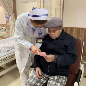 �����ġ���ս���ߡ� ����ҫ�κ� �㽭���������ݸɲ���Ա֧���������������ع���