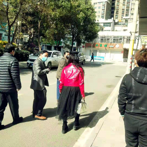 ������Ϫ�ν���ί��֯�����Ĳ�����ʵ����С���¹ڷ���������ع���