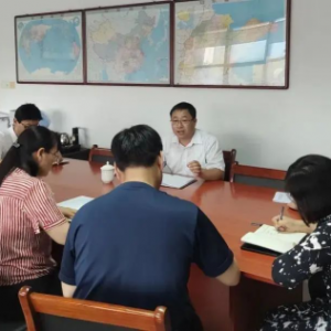 �Ͳ���������ѧϰ�᳹ȫ���ϸɲ��ص㹤���ƽ��ᾫ��