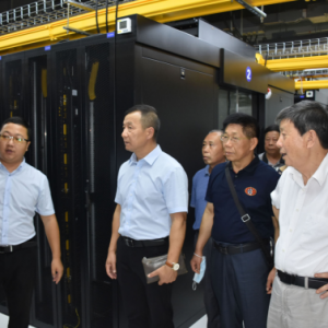 ����������ֱ�ϸɲ���չ�������衢�ٷ�չ�����л