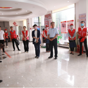 ����������ί�ϸɲ��ֵ���֯�͵�Ա��������չ��˫�������