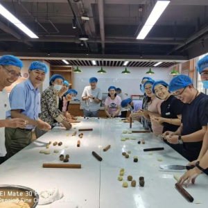 �ൺ��ף�ÿ��ѽڱ�˼���塱 ��������ӭ��˫�ڡ�