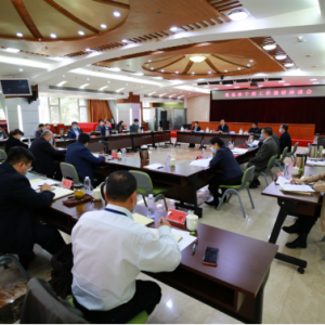 ������ί�ϸɲ������϶൥λ�ٿ������ݸɲ������ںϷ�չ���ֻ�