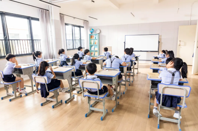 教师不得公开学生成绩和排名，你怎么看？