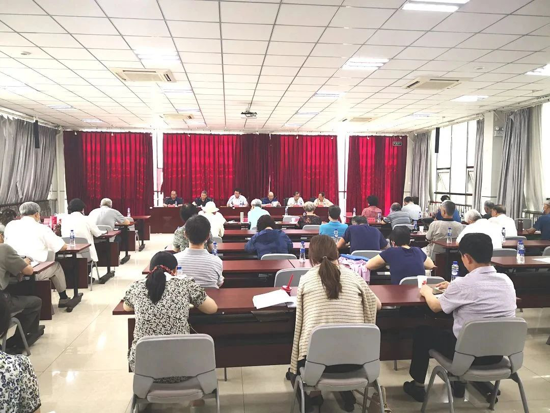 中央党校（国家行政学院）离退休干部局召开学习贯彻习近平总书记“七一”重要讲话精神理论学习中心组扩大会议