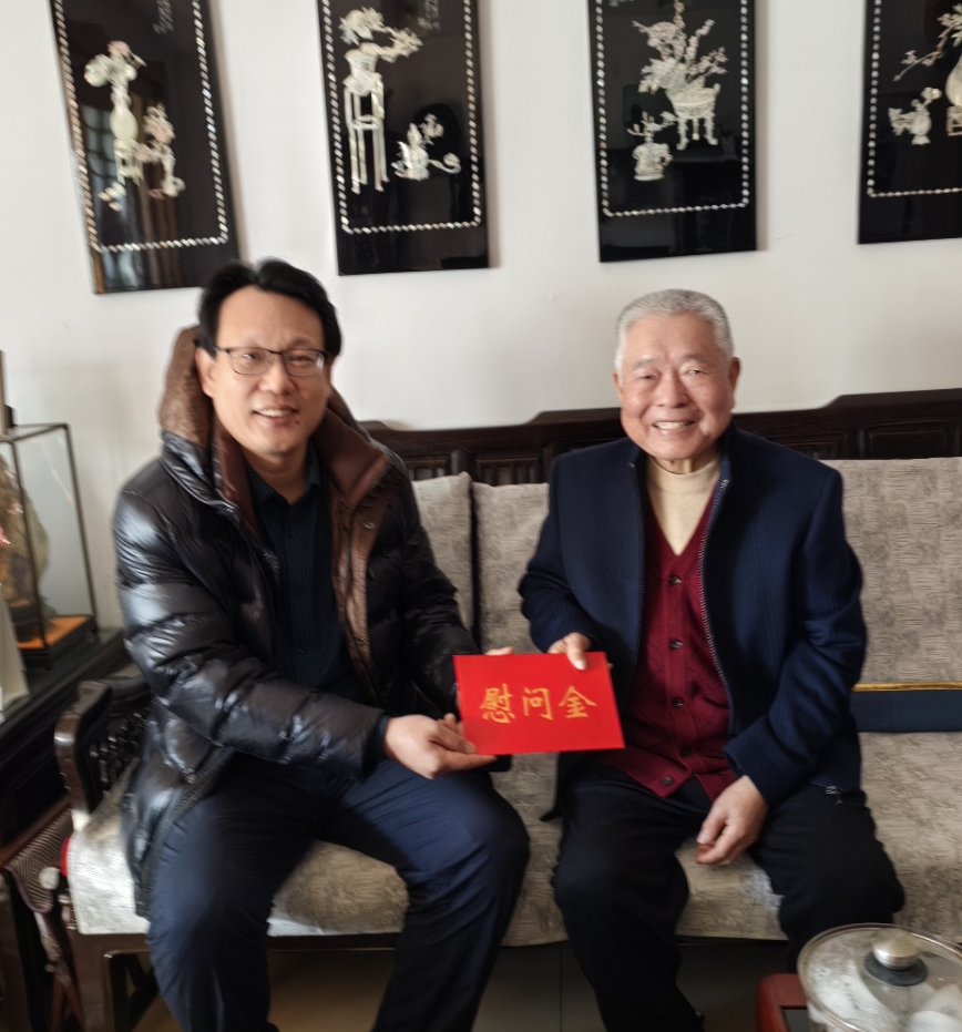 李钦伟看望慰问魏嘉瓒倡导要向魏老学习
