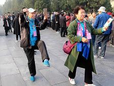 ������;�С�