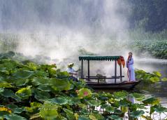 ����������Ů��