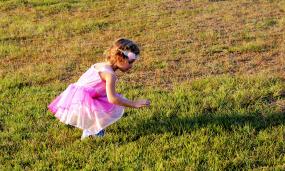 С������