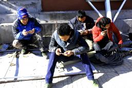 ���ߵ��ֻ���