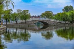 ���������˾ӻ�����