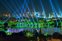 �����ƹ���