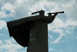 μǹ